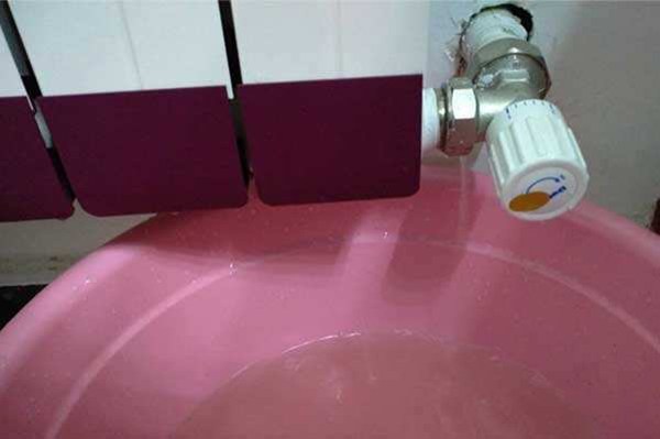 ů��Ƭ©ˮ�S��