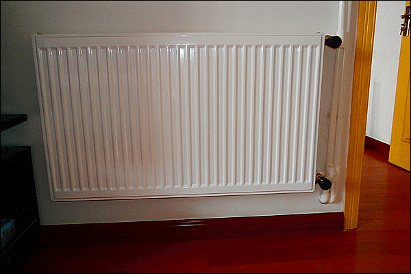 ���Ҷ��dһ�l(w��i)ů��Ƭ���b-��h��˹��ů��Ƭ���b